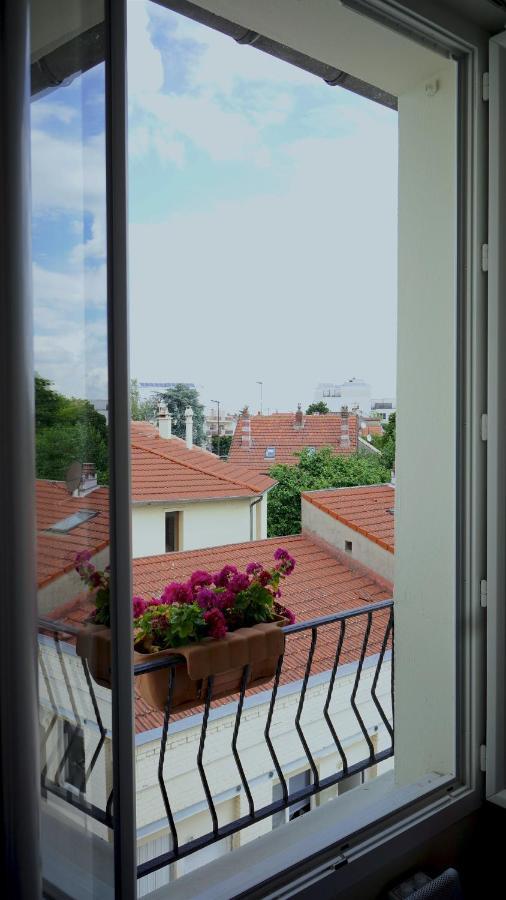 Hotel Vauban Livry-Gargan Esterno foto