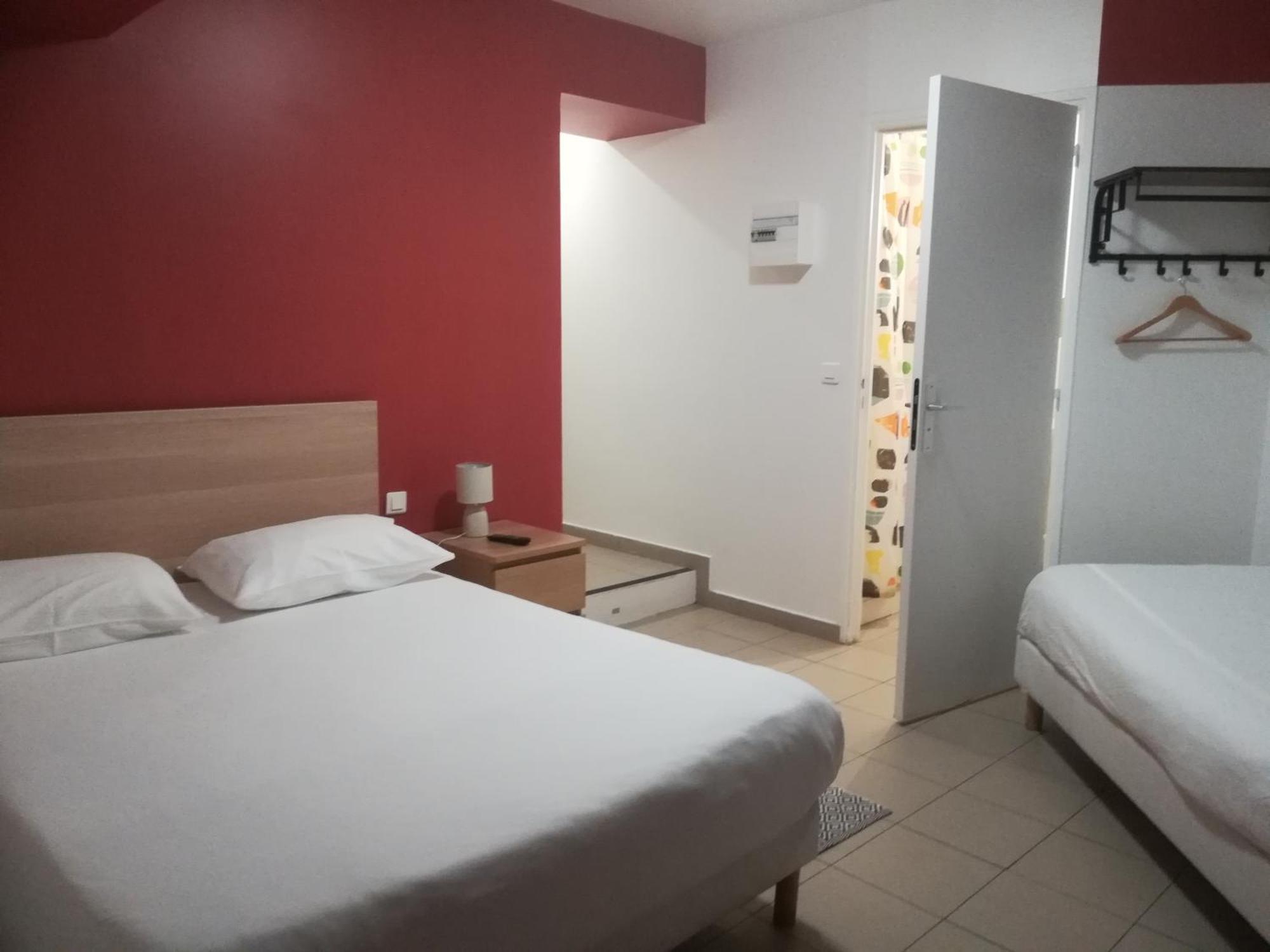 Hotel Vauban Livry-Gargan Esterno foto